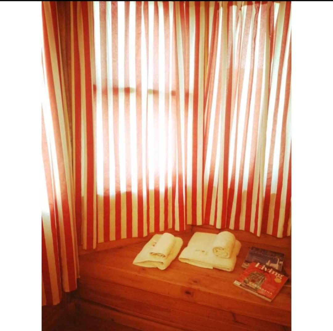 El Canto De La Ballena Bungalow 2 Niveles Puerto Piramides Room photo